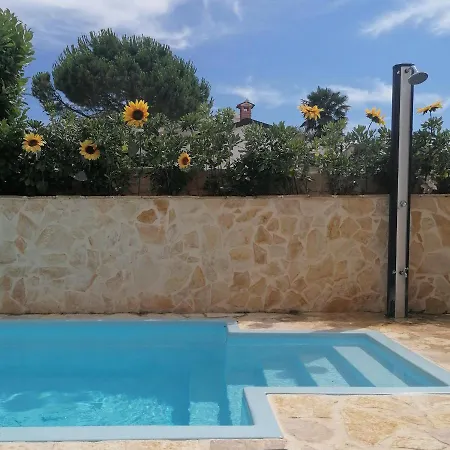 Mali Raj, With Private Pool * Poreč