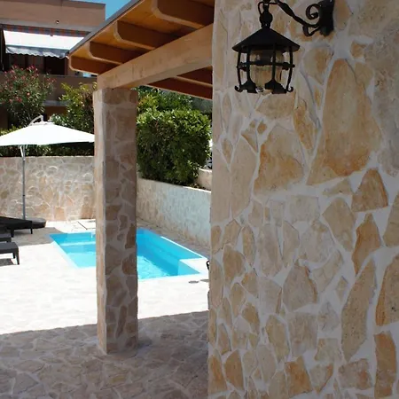 Apartament Mali Raj, With Private Pool *